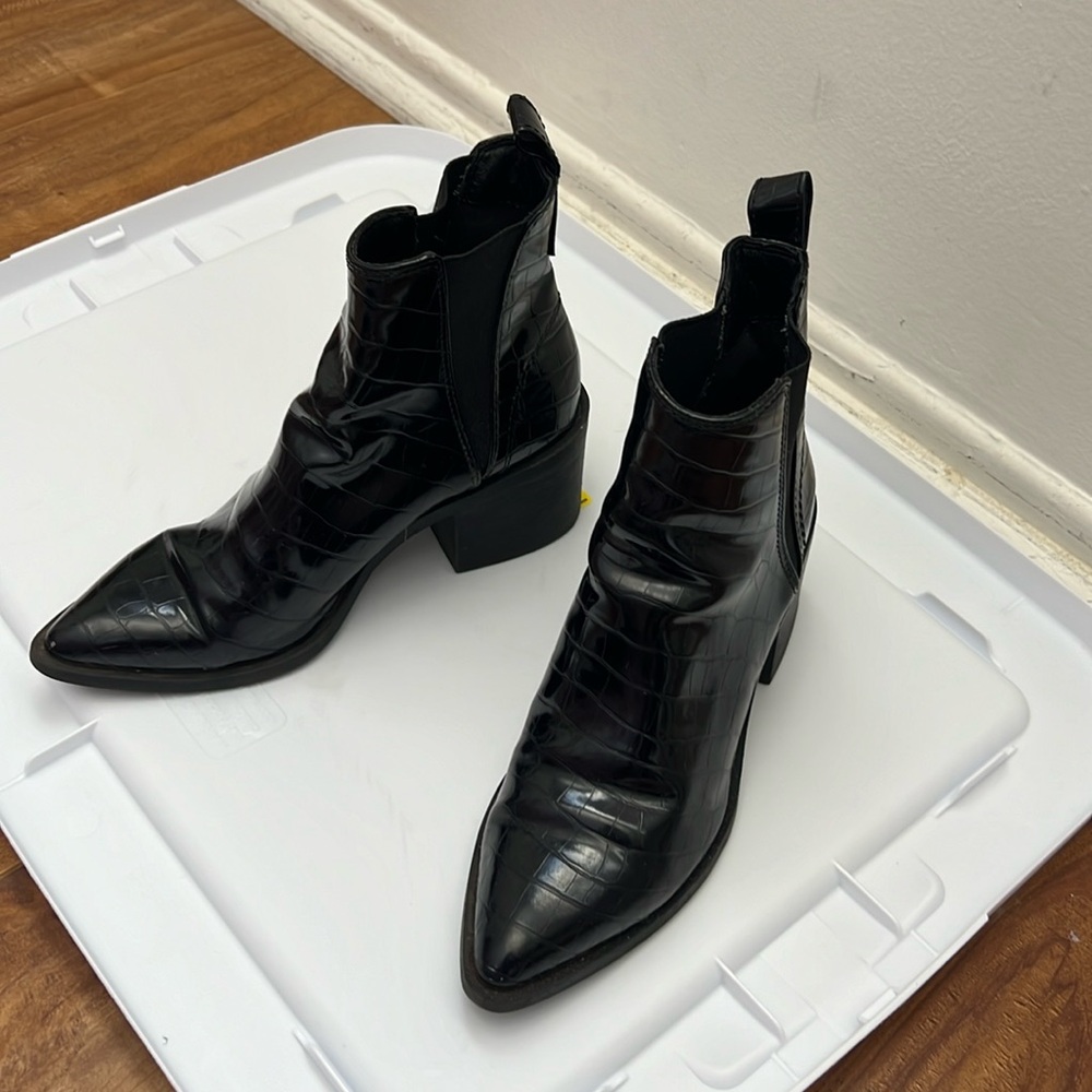 Steve Madden Croc Cowgirl Booties